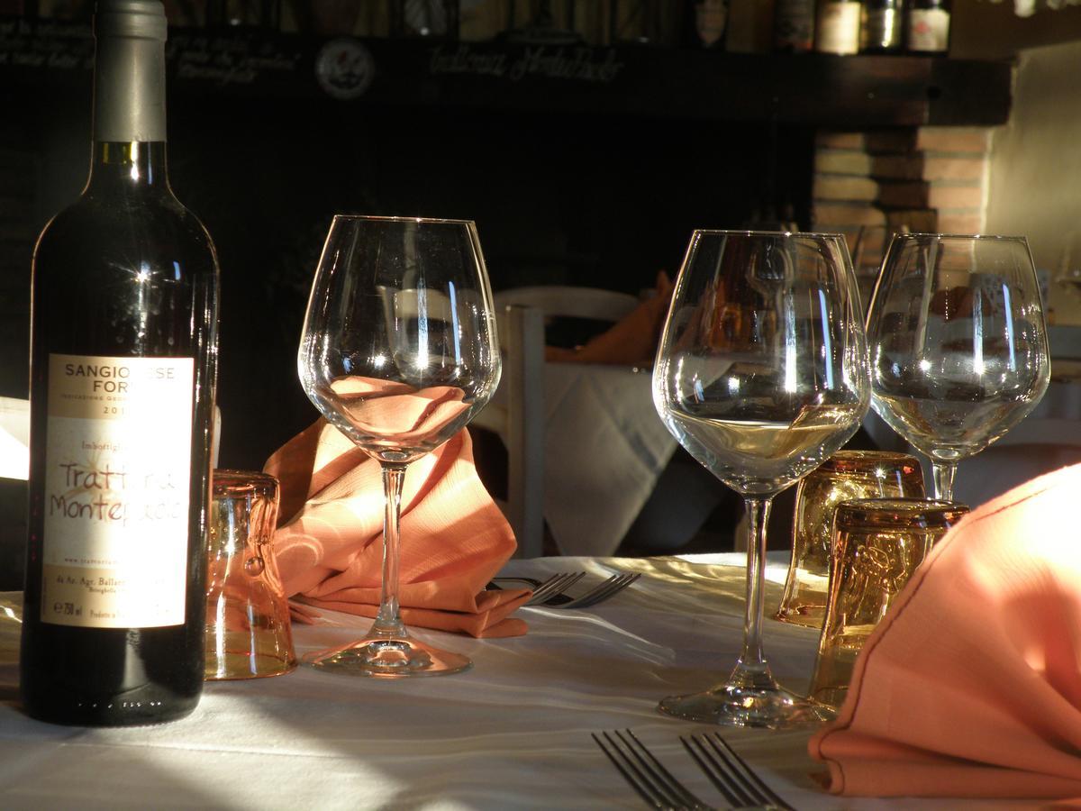 Locanda Montepaolo Dovadola ภายนอก รูปภาพ